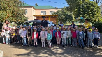 А у нас в гостях - сотрудник ДПС!